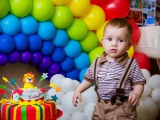Подарок мальчику на 1 год: что подарить ребенку в первый годик